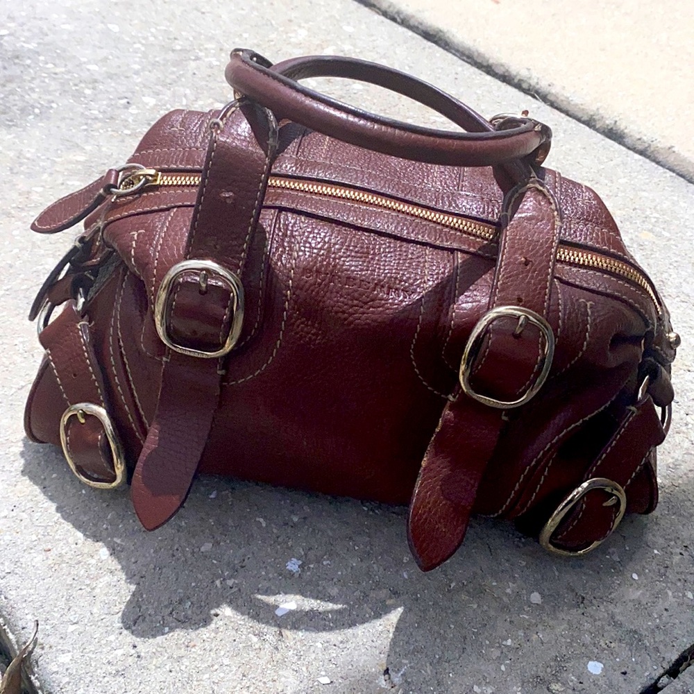 BURBERRY PEBBLED LEATHER HANDBAG